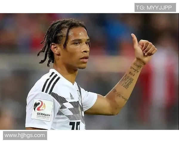 足球明星为何在巅峰后迅速衰退的深层原因探讨与分析